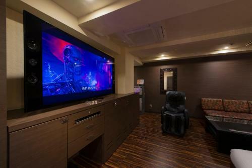 Hotel Myth