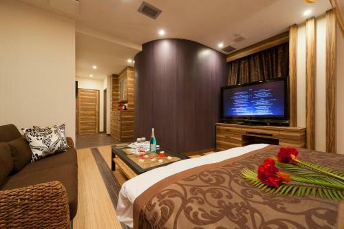 Hotel Myth