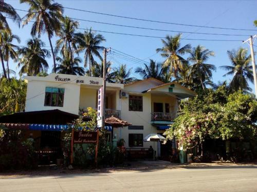 Hostal Power Guesthouse