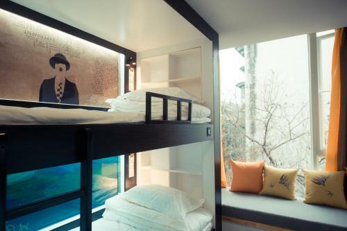 T&q Hostel Qingyanggong Branch