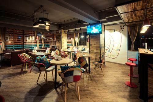 T&q Hostel Qingyanggong Branch