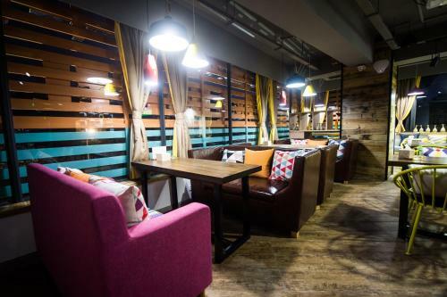 T&q Hostel Qingyanggong Branch