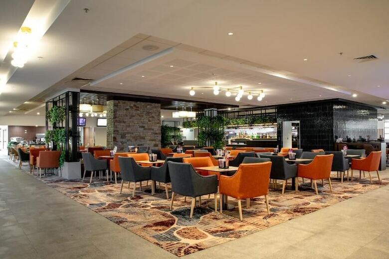 Hotel Young Federation Motor Inn