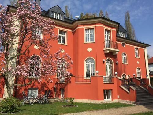 Villa Am Park Apartment