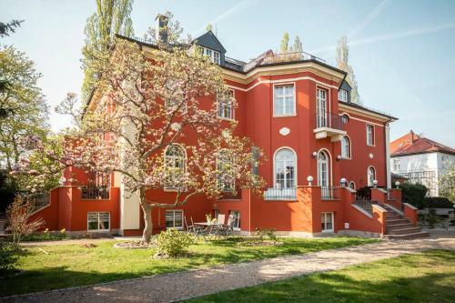 Villa Am Park Apartment