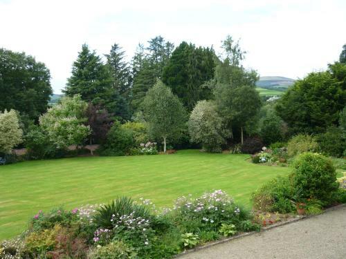Carramore Lodge Bed And Breakfast