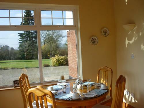 Carramore Lodge Bed And Breakfast