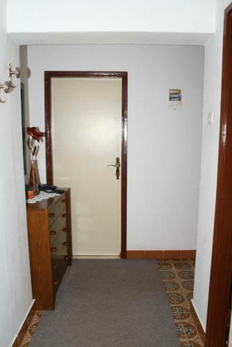 Apartments With A Parking Space Mirca (brac) - 729