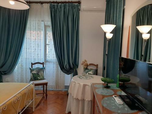 Mary Apartments