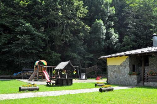 Hostal Pensiunea Denisa