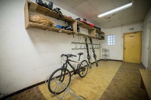 Hostal Chalet Les Moineaux Chambres D'h�tes