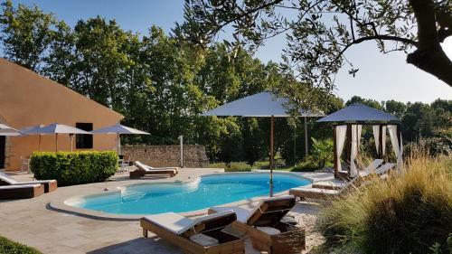 Bed & Breakfast Domaine De Pradaous