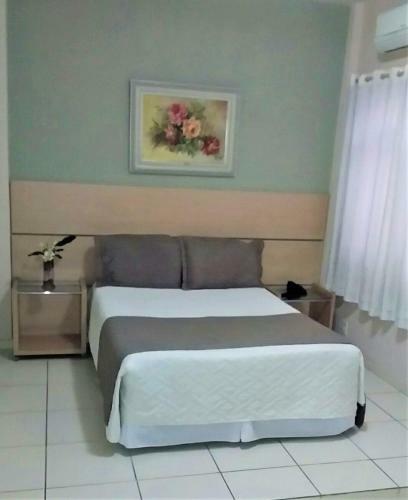 Gold Avenue Hotel