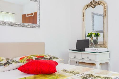 Residencia Guesthouse S&l