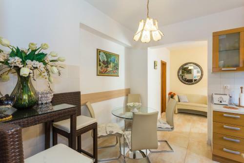 Residencia Guesthouse S&l