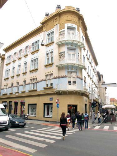 Residencia Centar Guest House