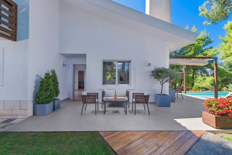 The White Villa At Sani