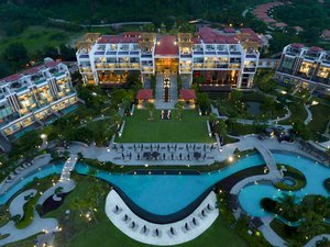 Angsana Lang Co Hotel & Resort