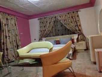 Hotel La Christine Suites