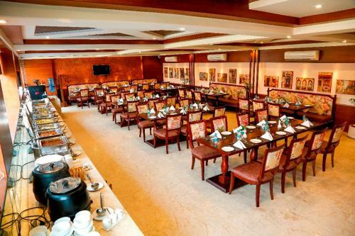 Xenious Grand Xenia Hotel