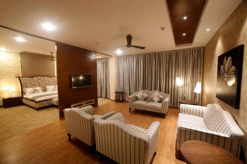 Xenious Grand Xenia Hotel