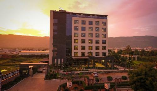 Xenious Grand Xenia Hotel