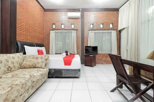 Hostal Reddoorz @ Cilandak Timur