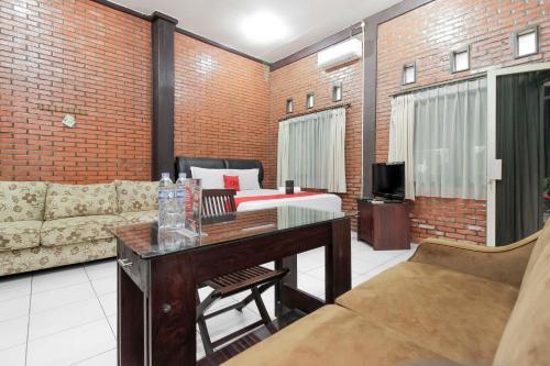 Hostal Reddoorz @ Cilandak Timur