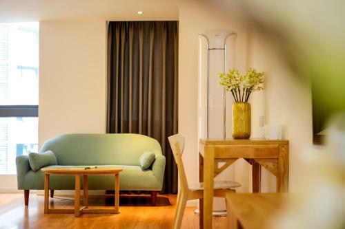 Chongqing Deer Designer Hotel