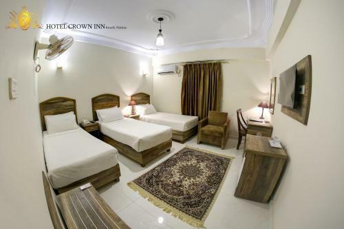 Hotel Crown Inn