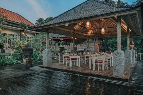 Hotel Tapa Kawi Villas