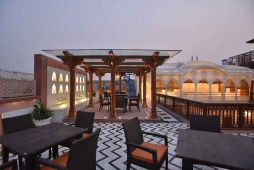 Hotel Haveli Dharampura