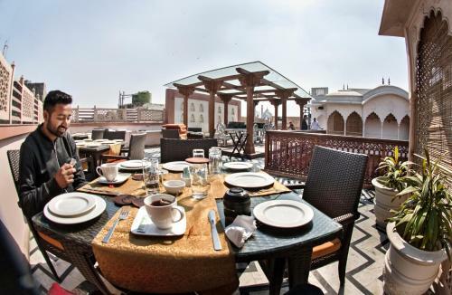 Hotel Haveli Dharampura