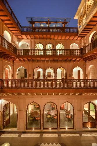 Hotel Haveli Dharampura