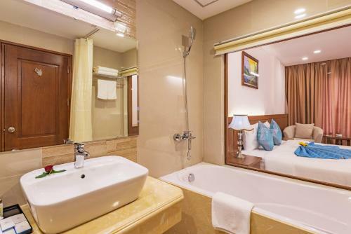 Lam Giang Hotel