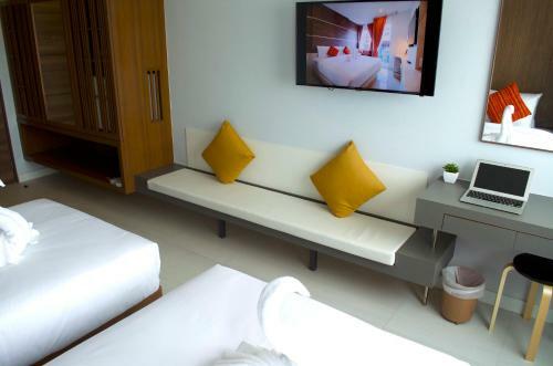 Elegancy Sansabai Hotel