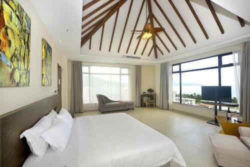 Hotel Galaxy Bay Resort