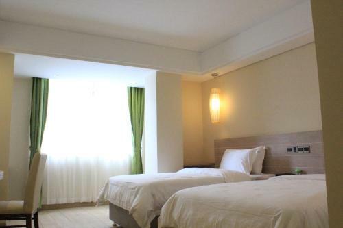 Hotel Galaxy Bay Resort