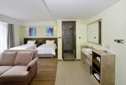 Hotel Galaxy Bay Resort