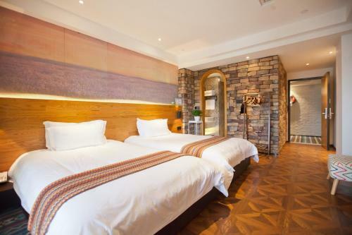 Aizhu Boutique Theme Hotel