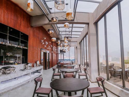 Aizhu Boutique Theme Hotel