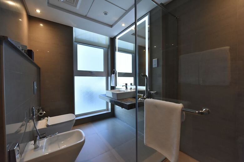 Hotel Ramada Manama City Centre
