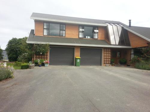 Bed & Breakfast Beaconsfield B & B