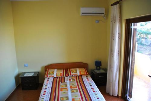 Hostal Albanian Happines Guesthouse