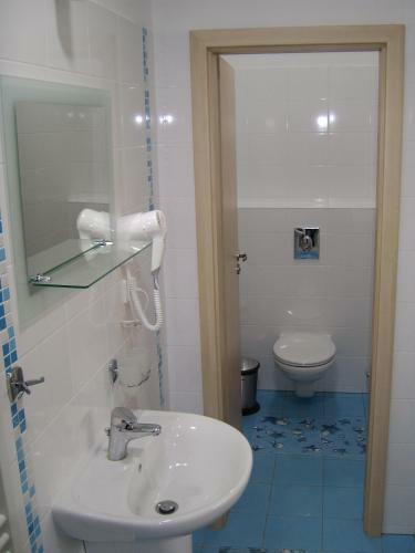 Hostal Penzion Reos