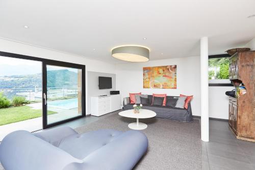 Villa Girandola With Private, Heated Pool