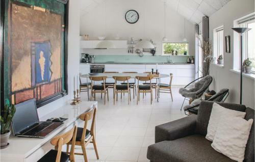 Holiday Home B�rkop With Fireplace 12