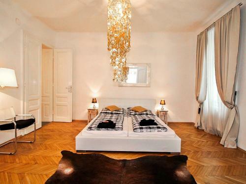 Apartment Romantic Living