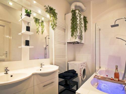 Apartment Romantic Living