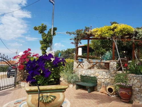 Nadia's Traditional Greek House